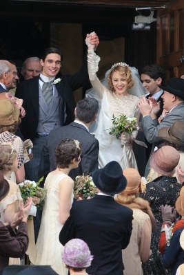 Blake_Lively_Age_of_Adaline_set_Vancouver_032514_29~0.jpg