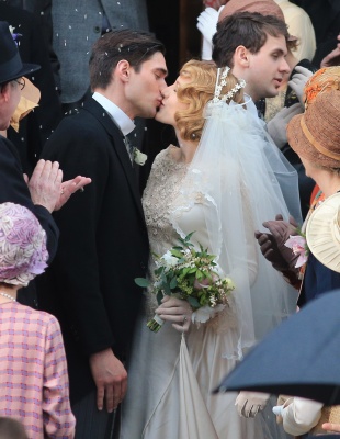 Blake_Lively_Age_of_Adaline_set_Vancouver_032514_37.jpg