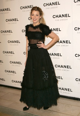 63404096_blake_lively_2008_chanel_night_of_diamonds_044.jpg