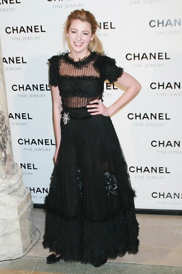 63404105_blake_lively_2008_chanel_night_of_diamonds_053.jpg