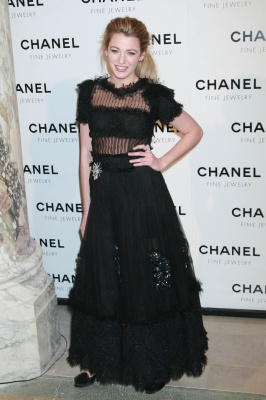 63404106_blake_lively_2008_chanel_night_of_diamonds_054.jpg