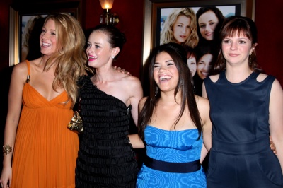 62784481_blake_lively_2008_sisterhood_of_the_traveling_pants_2_premiere_167.jpg
