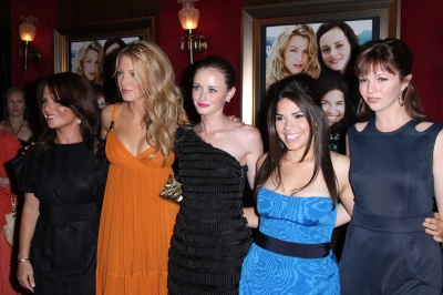 62784482_blake_lively_2008_sisterhood_of_the_traveling_pants_2_premiere_168.jpg