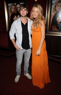 62784601_blake_lively_2008_sisterhood_of_the_traveling_pants_2_premiere_189.jpg