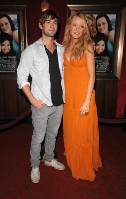 62784621_blake_lively_2008_sisterhood_of_the_traveling_pants_2_premiere_191.jpg