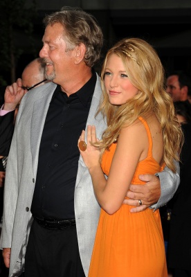 62784675_blake_lively_2008_sisterhood_of_the_traveling_pants_2_premiere_198.jpg