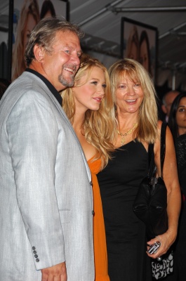62784934_blake_lively_2008_sisterhood_of_the_traveling_pants_2_premiere_223.jpg