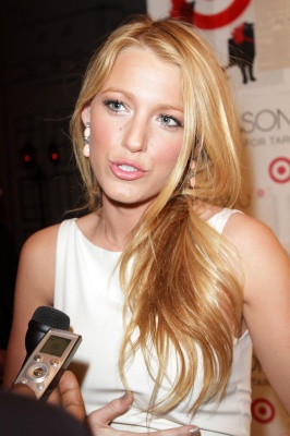 Blake_Lively_2012_Jason_Wu_For_Target_Launch_048.jpg