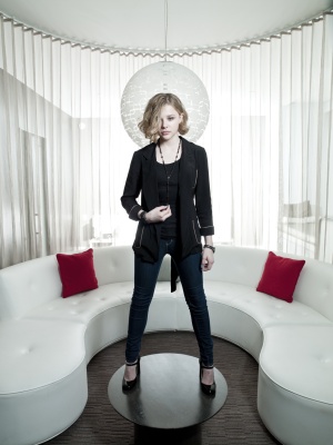 chloe_0003.jpg