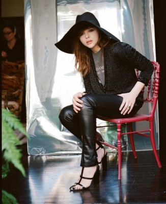 chloe_0007.jpg