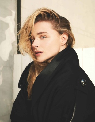 chloe_0002.jpg