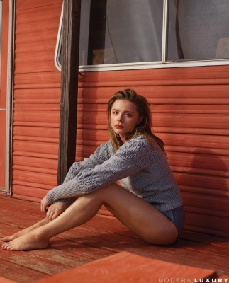 chloe_0002.jpg