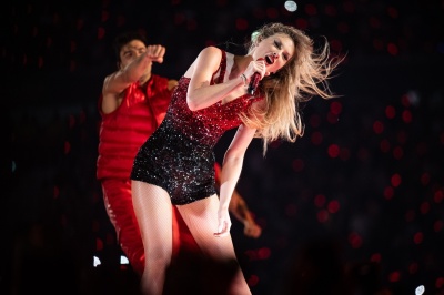 taylor_0002~0.jpg