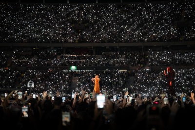 taylor_0016~0.jpg