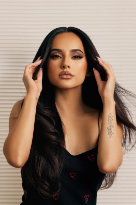 beckyg_0001~0.jpg