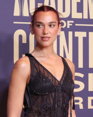 dualipa_0025.jpg