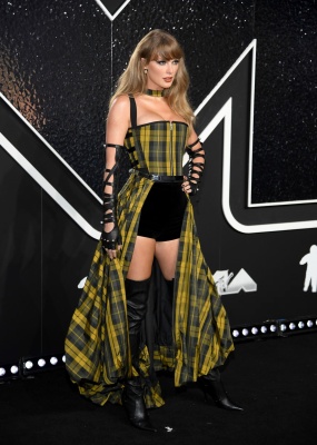 TAYLOR_0042.jpg