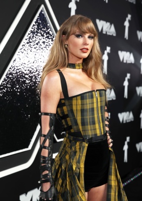 TAYLOR_0043.jpg