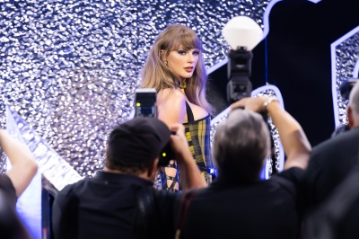 TAYLOR_0058~0.jpg