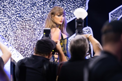 TAYLOR_0059~0.jpg