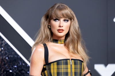 TAYLOR_0061~0.jpg