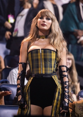TAYLOR_0119.jpg