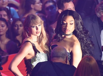 TAYLOR_0239~0.jpg
