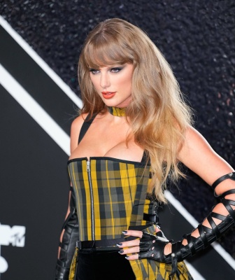TAYLOR_0254.jpg