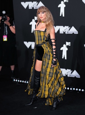 TAYLOR_0266.jpg