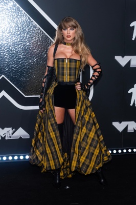 TAYLOR_0276.jpg