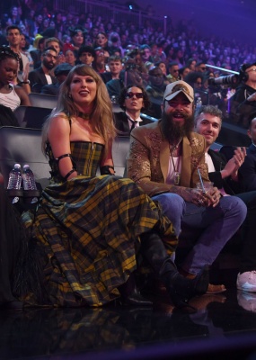 TAYLOR_0382.jpg