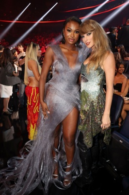TAYLOR_0403.jpg