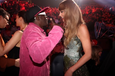 TAYLOR_0410.jpg