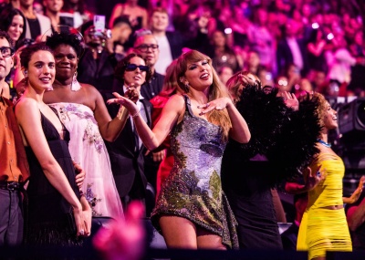 TAYLOR_0411.jpg