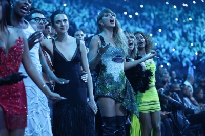 TAYLOR_0451.jpg