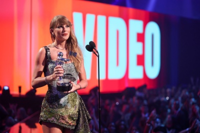 TAYLOR_0495.jpg