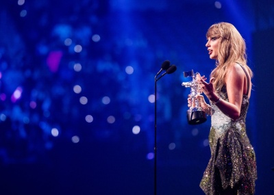 TAYLOR_0537.jpg