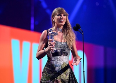 TAYLOR_0547.jpg