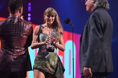 TAYLOR_0612.jpg
