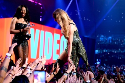 TAYLOR_0633.jpg