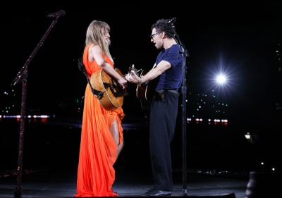 TAYLOR_0005.jpg