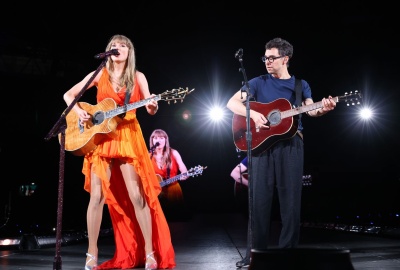 TAYLOR_0007.jpg