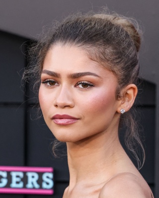 zendaya_0525.jpg