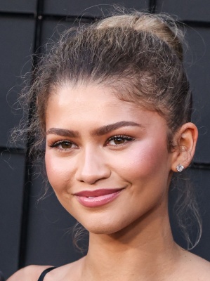 zendaya_0716.jpg