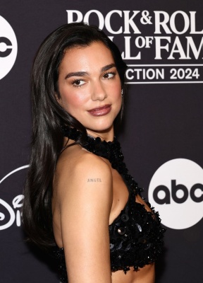 dualipa_0005.jpg