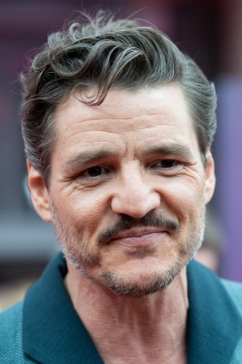 Pedro-Pascal-021.jpg