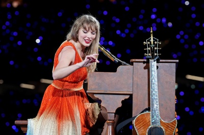 taylor_0029~0.jpg