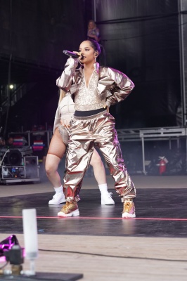 beckyg_0012.jpg