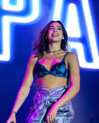 dualipa_0004.jpg