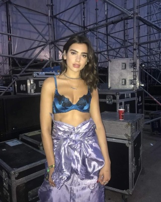 dualipa_0005.jpg